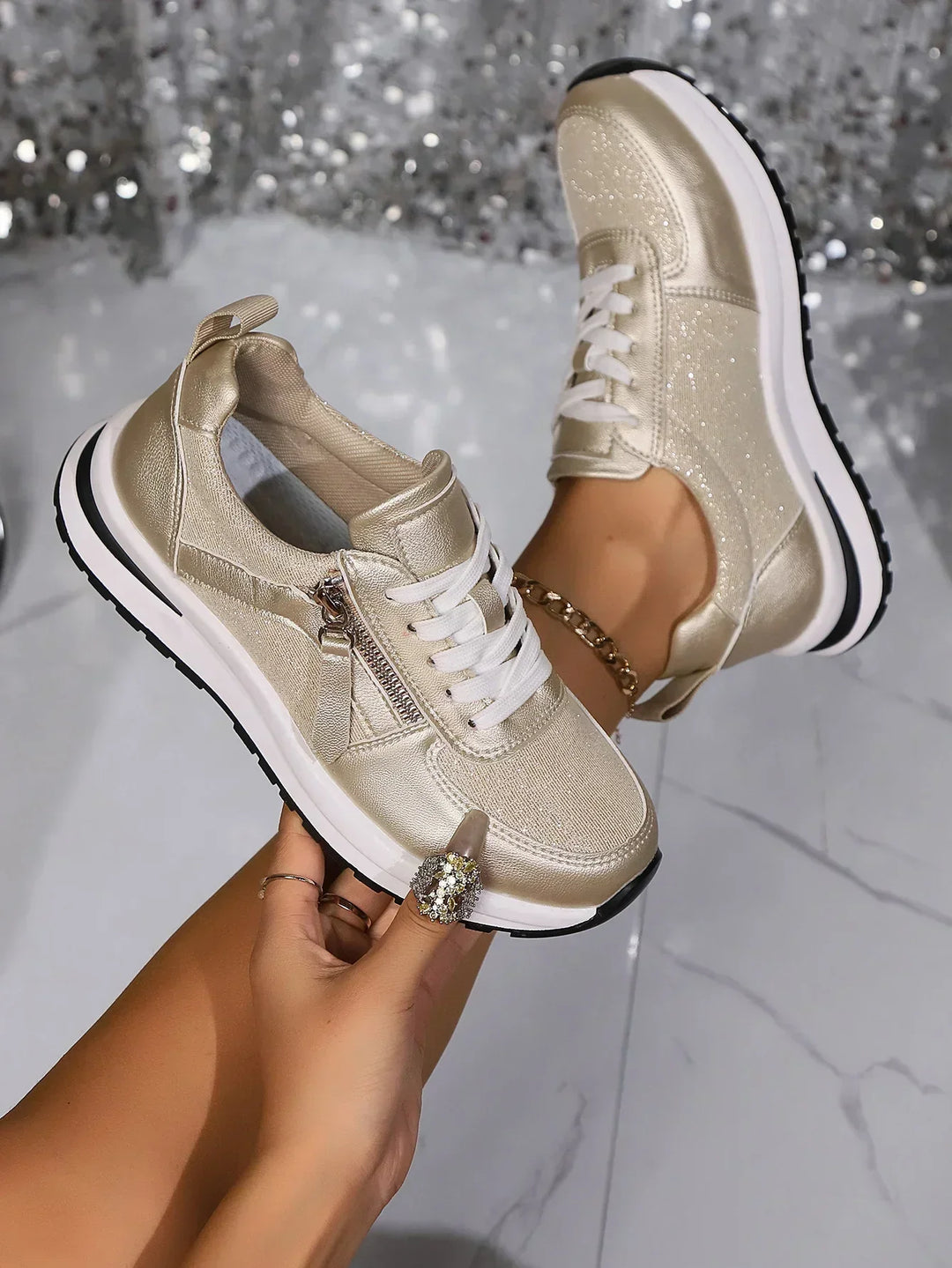 Celina | Glanzende Comfort Sneaker